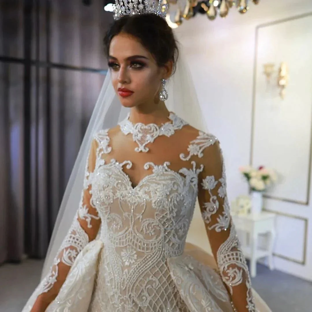 Gorgeous Long A-Line Sweetheart Appliques Lace Wedding Dress with Sleeves - Image 3