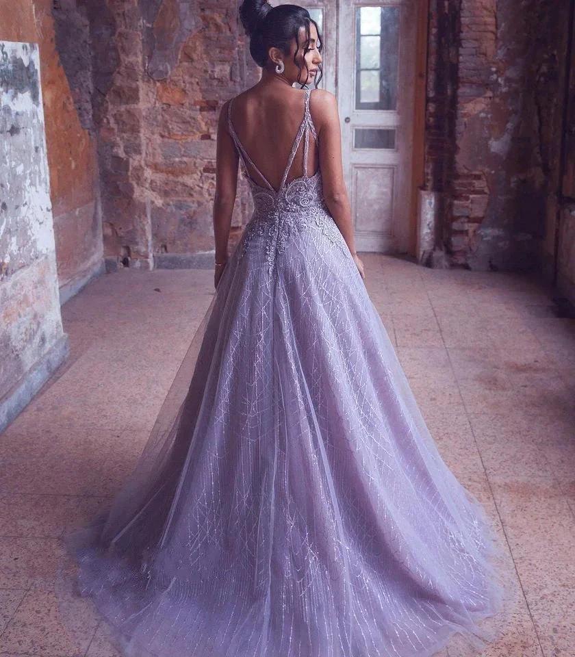 Gorgeous Long A-Line Tulle V-neck Appliques Lace Backless Prom Dress - Image 3