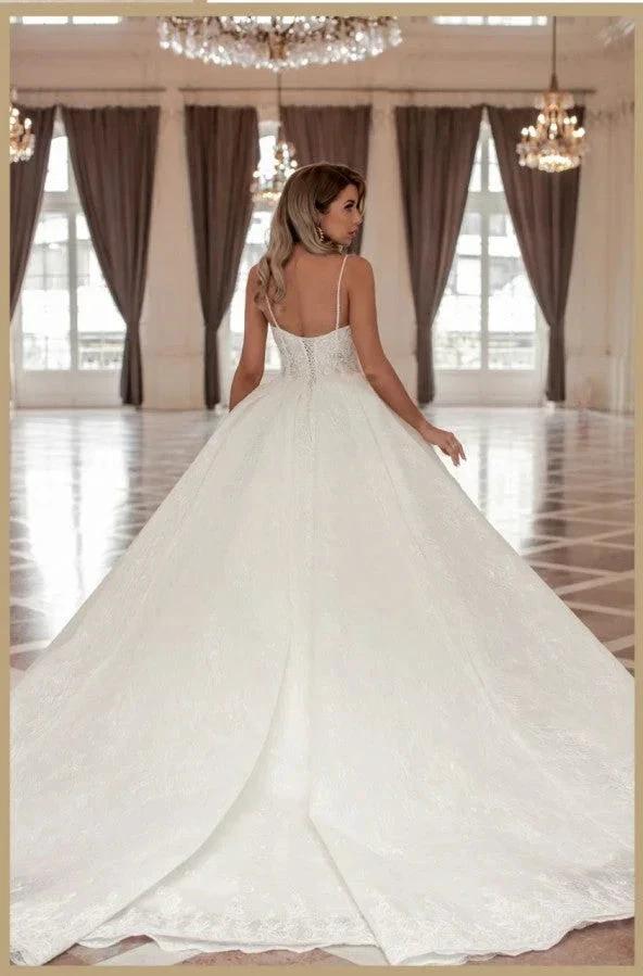 Gorgeous Long A-line V-neck Sleeveless Princess Wedding Dresses With Lace - Image 2