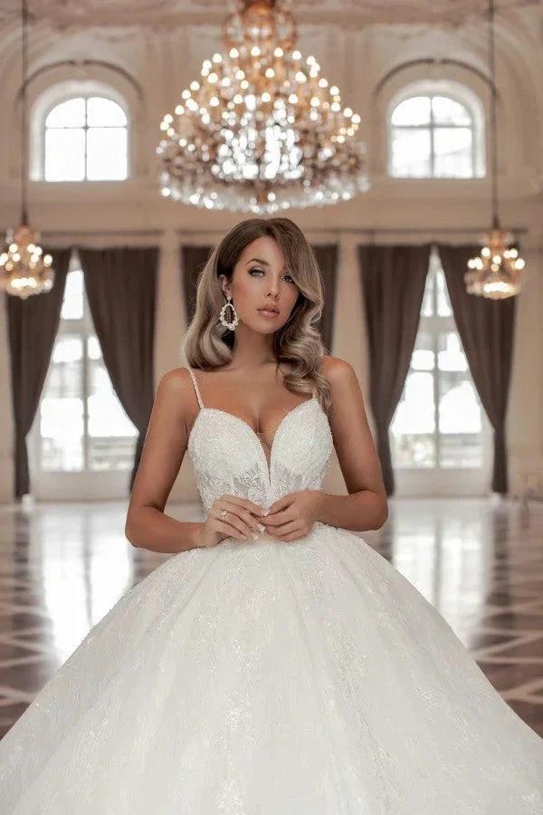 Gorgeous Long A-line V-neck Sleeveless Princess Wedding Dresses With Lace - Image 3