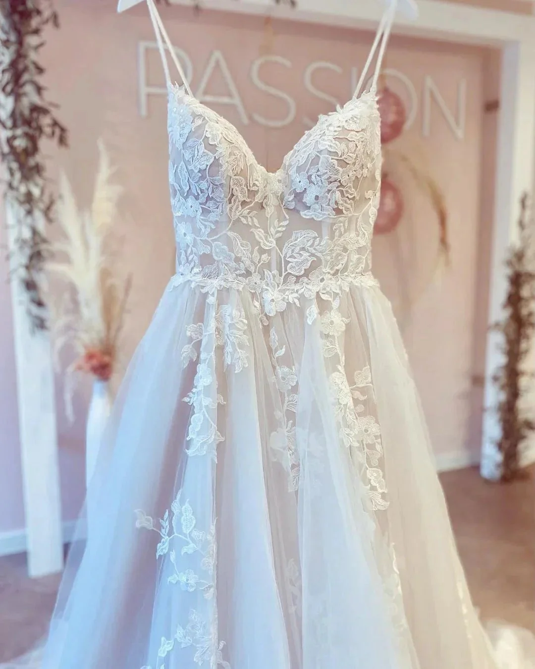 Gorgeous Long A-line V-neck Spaghetti Straps Tulle Backless Wedding Dress - Image 2