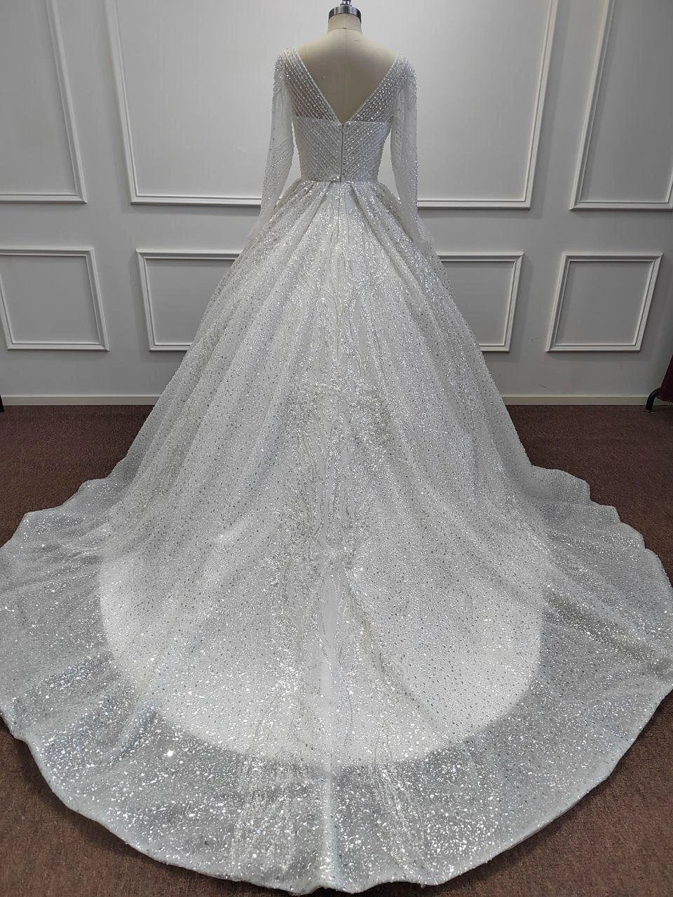 Gorgeous Long Ball Gown V-neck Glitter Sequins Wedding Dresses with Sleeves - Image 2