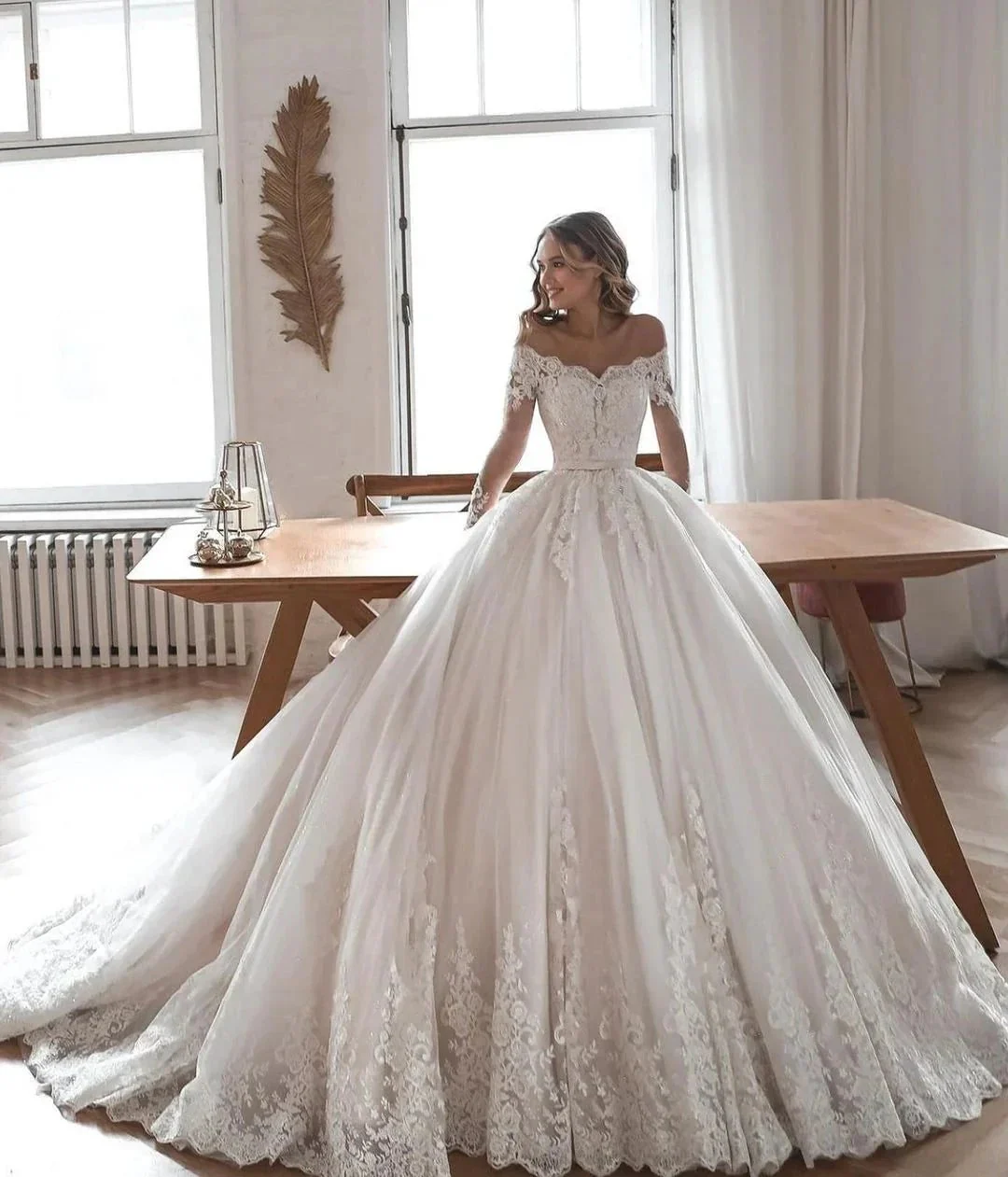 Gorgeous Long Ball Gowns Lace Tulle Wedding Dresses with Sleeves - Image 2