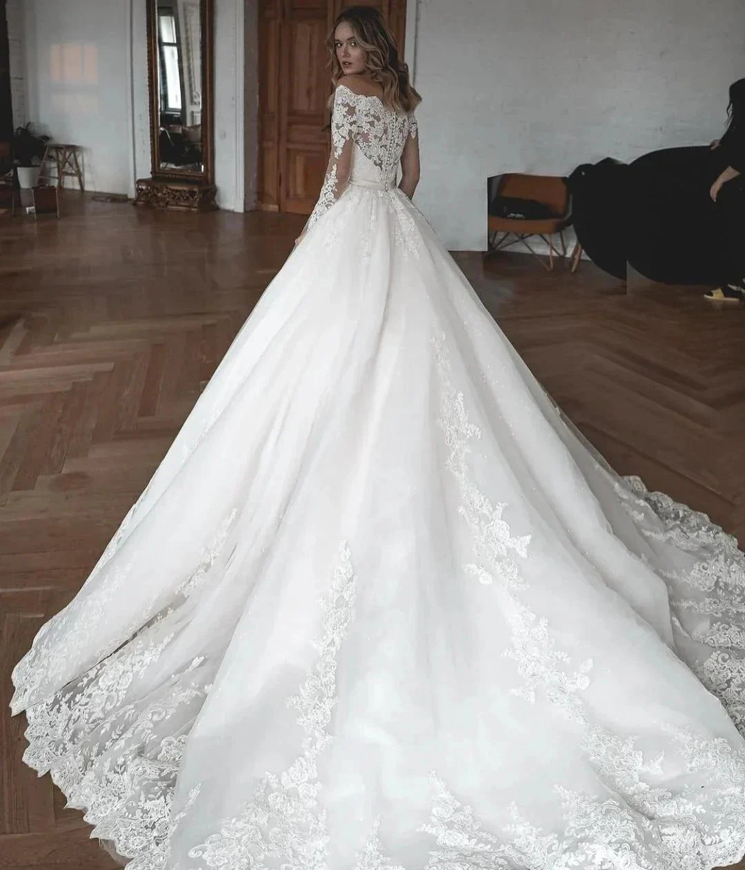 Gorgeous Long Ball Gowns Lace Tulle Wedding Dresses with Sleeves - Image 4