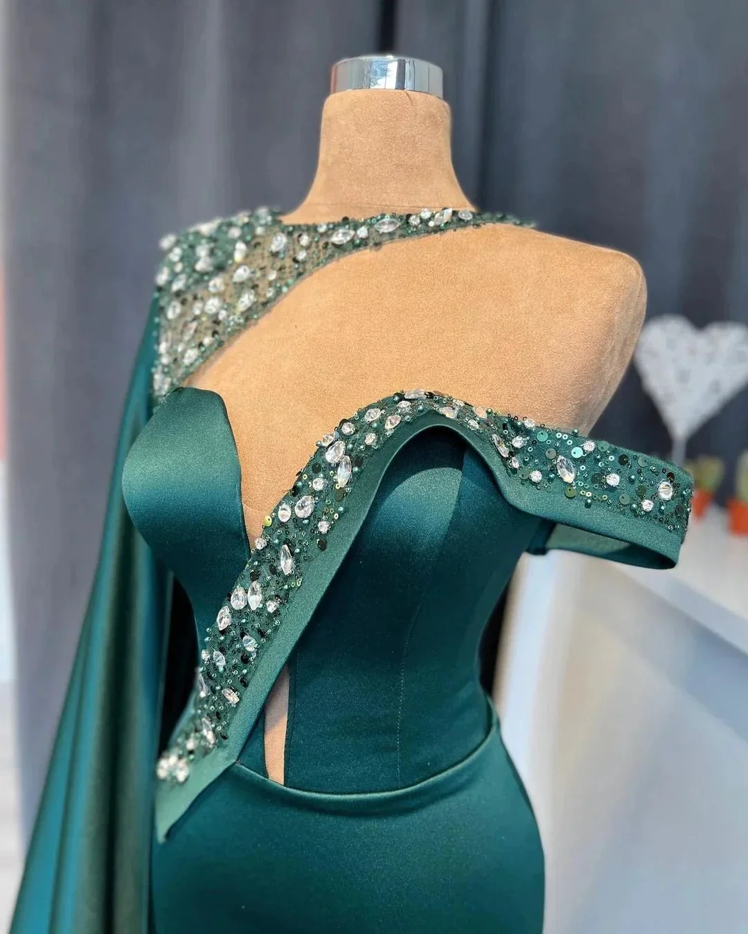 Gorgeous Long Dark Green Mermaid Crystals Prom Dress With Lace - Image 3