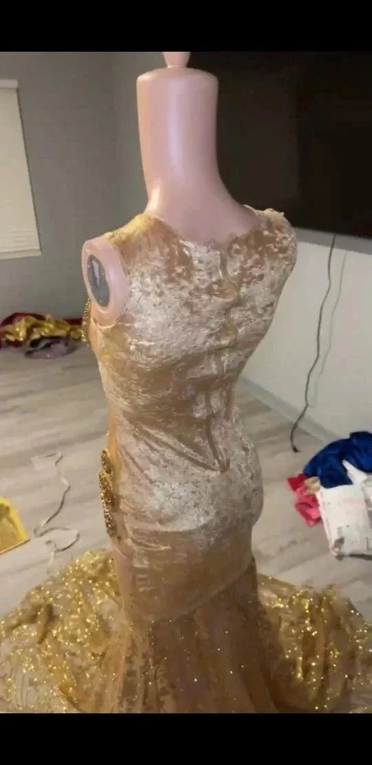Gorgeous Long Gold Mermaid Lace Sleeveless Sexy Prom Dress - Image 3