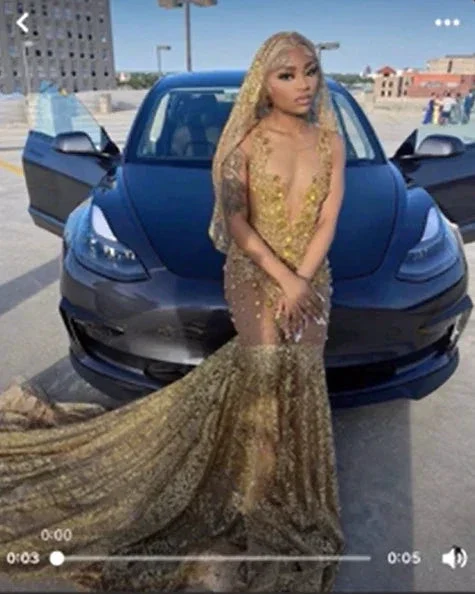 Gorgeous Long Gold Mermaid Lace Sleeveless Sexy Prom Dress - Image 4