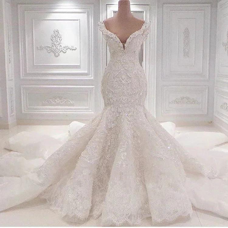 Gorgeous Long Mermaid V-neck Appliques Lace Ruffles Wedding Dress - Image 2