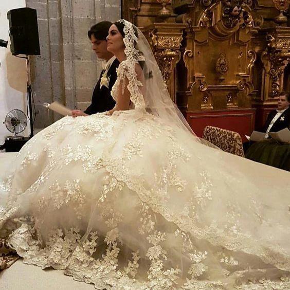 Gorgeous Long Princess Bateau Appliques Lace Backless Ruffles Wedding Dress with Sleeves - Image 4