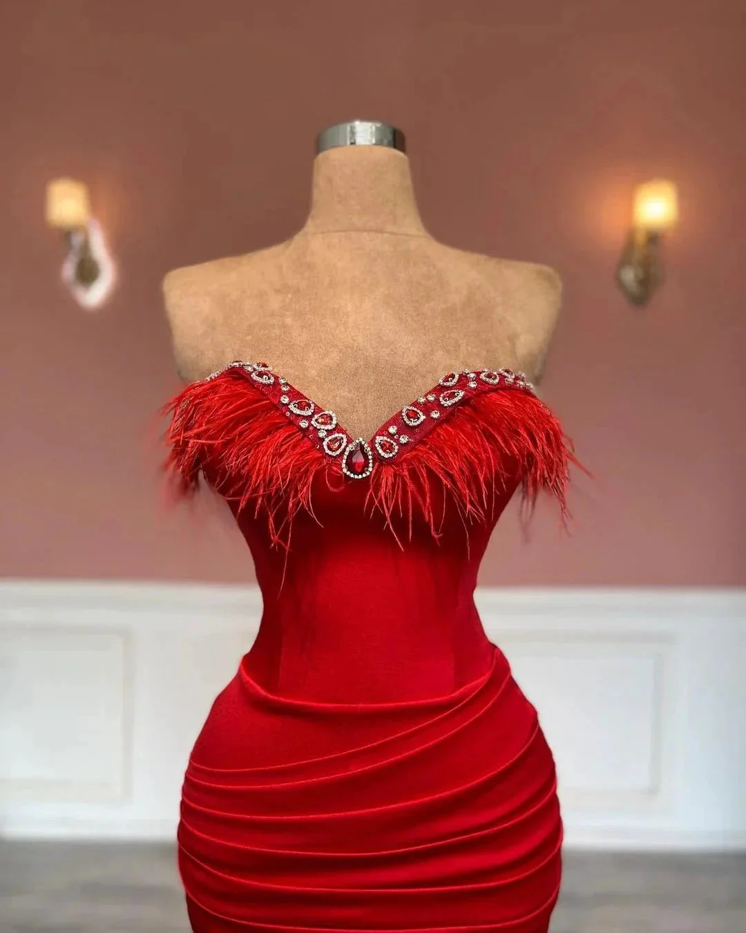 Gorgeous Long Red Column Sweetheart Jewels Prom Dress With Feathers - Image 3