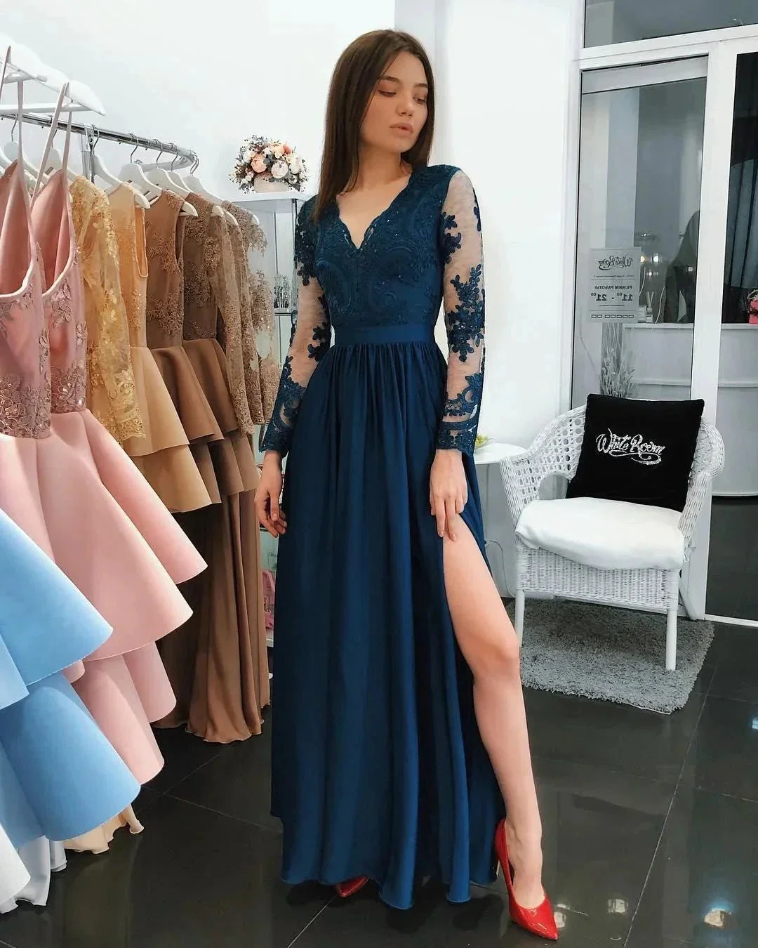 Gorgeous Long Sleeves A-Line Chiffon Blue Prom Dresses with Slit - Image 4
