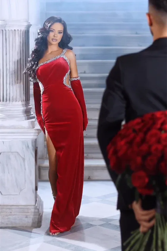 Gorgeous Red Straps Sequined Mermaid Prom Dress With Side Slit - Image 6