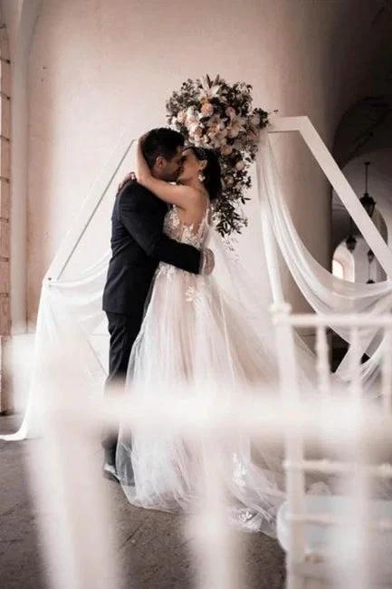 Gorgeous Spaghetti Straps Sleeveless A-Line Tulle Wedding Dresses with Pattern - Image 4