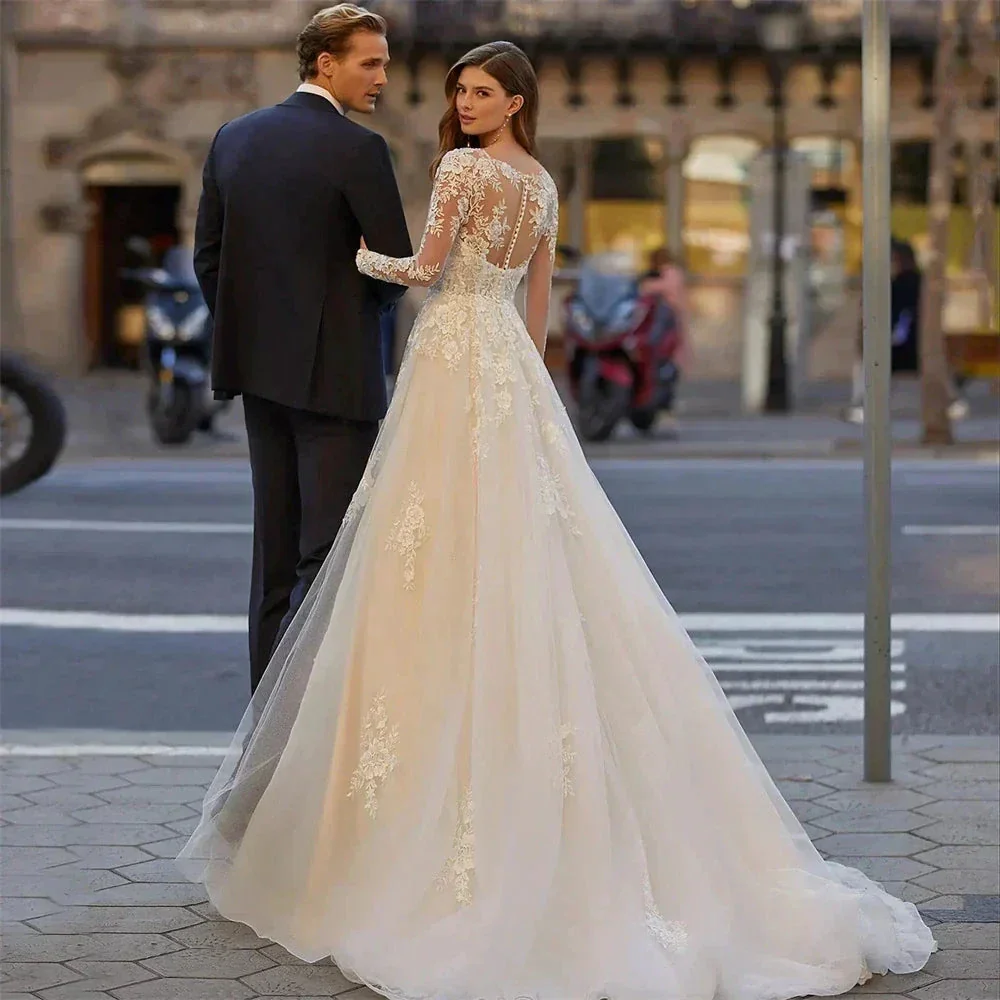 Gorgeous Women's A-line Long Sleeve Wedding Dresses Lace Applique Women's Sexy V-neck Bridal Gowns Princess Prom Party Robe Mari - Image 2