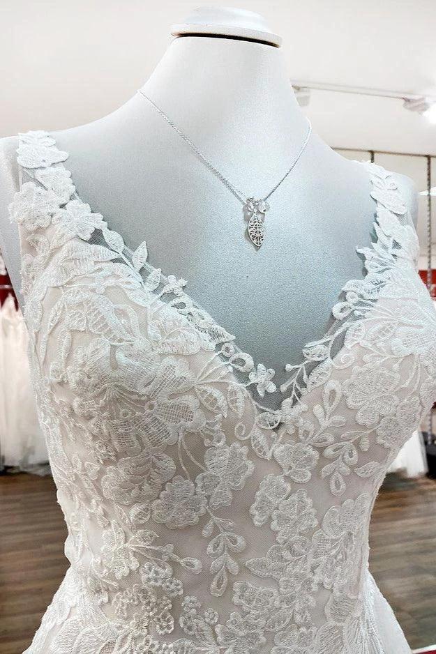 Graceful Long A-line Tulle V Neck Lace Open Back Wedding Dresses - Image 5