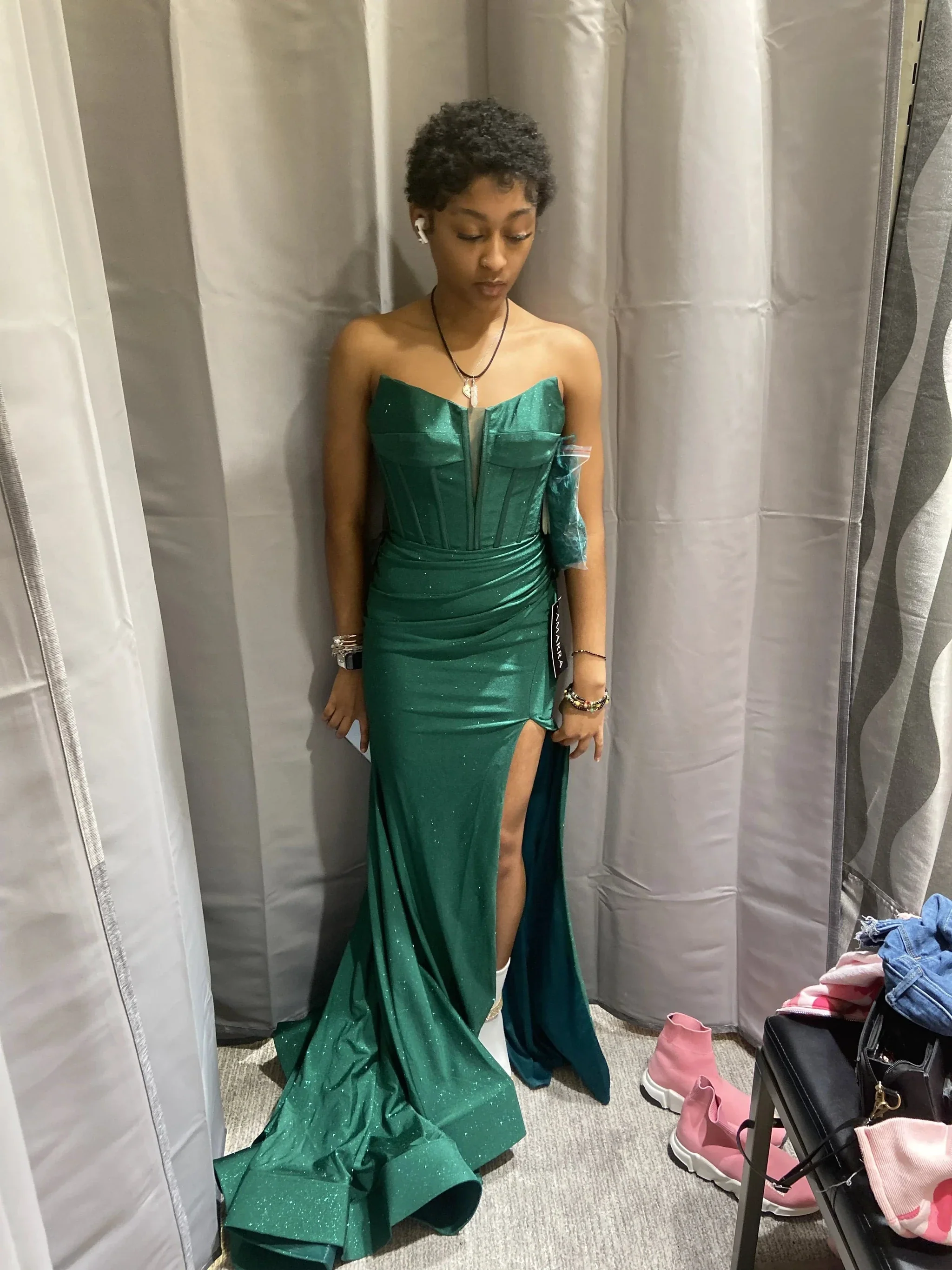 Green Mermaid Sleeveless Evening Dress with Slit Y5920 - Image 2