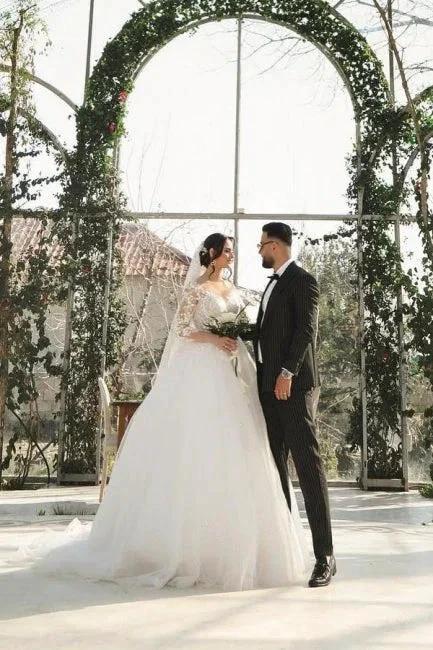 Half sleeves lace V-neck A-line Princess Wedding Dress - Image 2