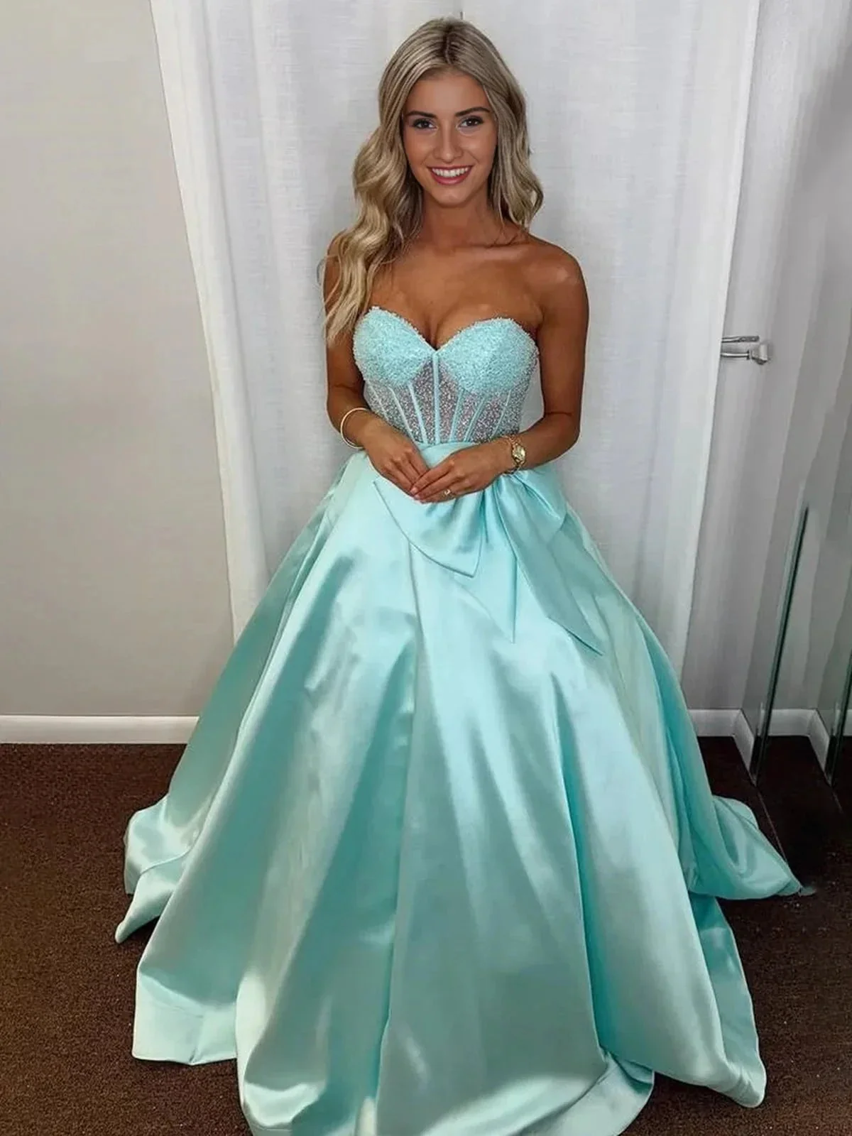 Hindreen | A-Line Sweetheart Lilac Beaded  Long Prom Dresses With Bow - Image 3