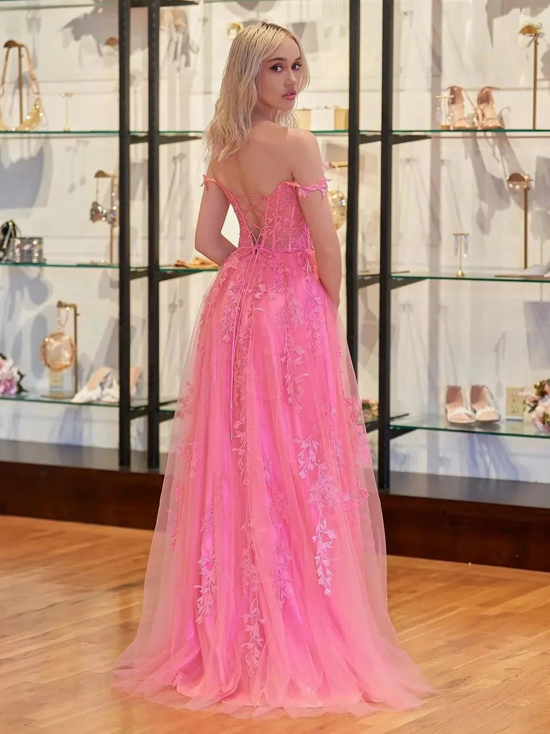 Lace Applique Tulle Prom Dresses for Women 2025 Spaghetti Straps Ball Gown Formal Evening Party Gown with Slit - Image 2