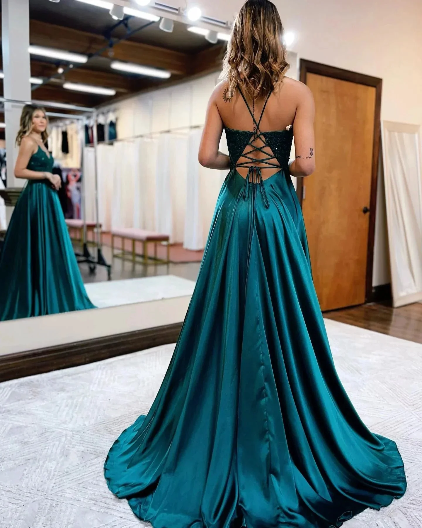 Sunnderly A-line Spaghetti Straps Corset Back Prom Dress With Split - Image 7