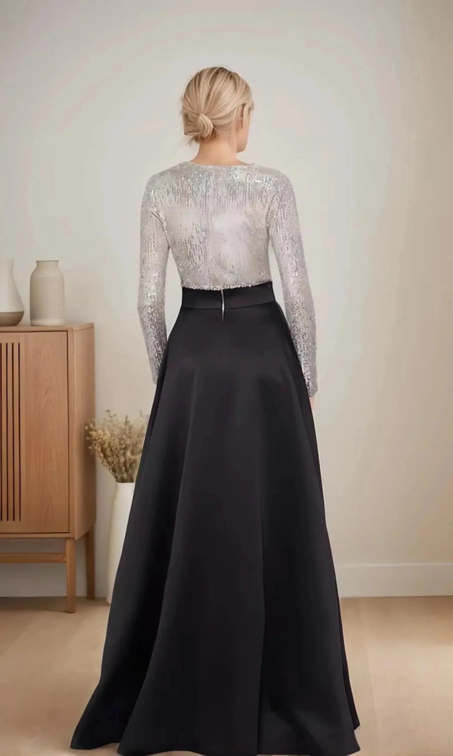 Long Sleeve Bow Dress Sequin Top Gown With A Bow - Image 2