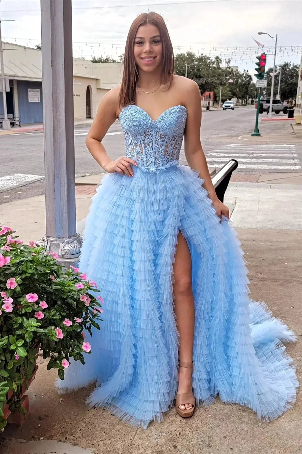 Sunnderly Addilyn |A-line Strapless Multi-Layers Tulle Prom Dress with Slit - Image 3