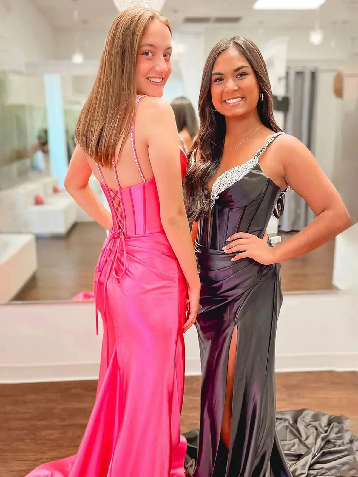 Ingris |  Fuchsia Mermaid V Neck Satin Long Prom Dresses with Beading - Image 2