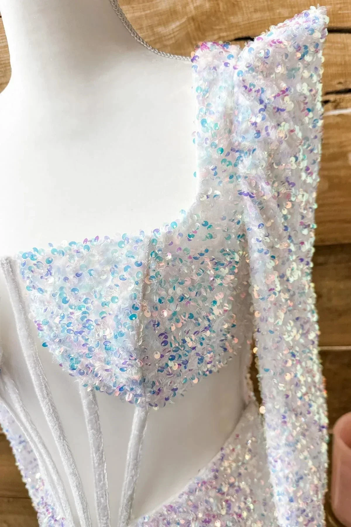 Iridescent White Sequins Long Sleeves Square Neck Homecoming Dress Y2677 - Image 2