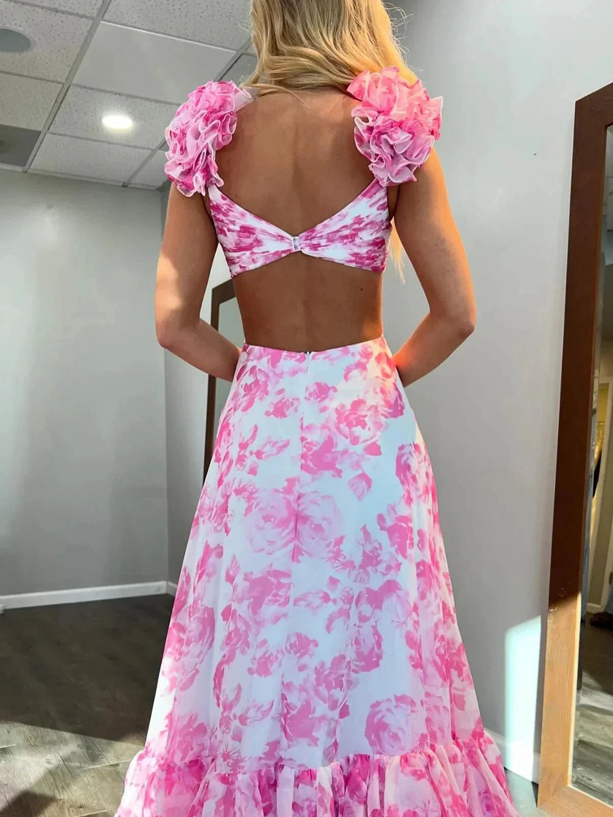 Jazzy | V Neck A-line Floral Printed Chiffon Slit Prom Dress - Image 3