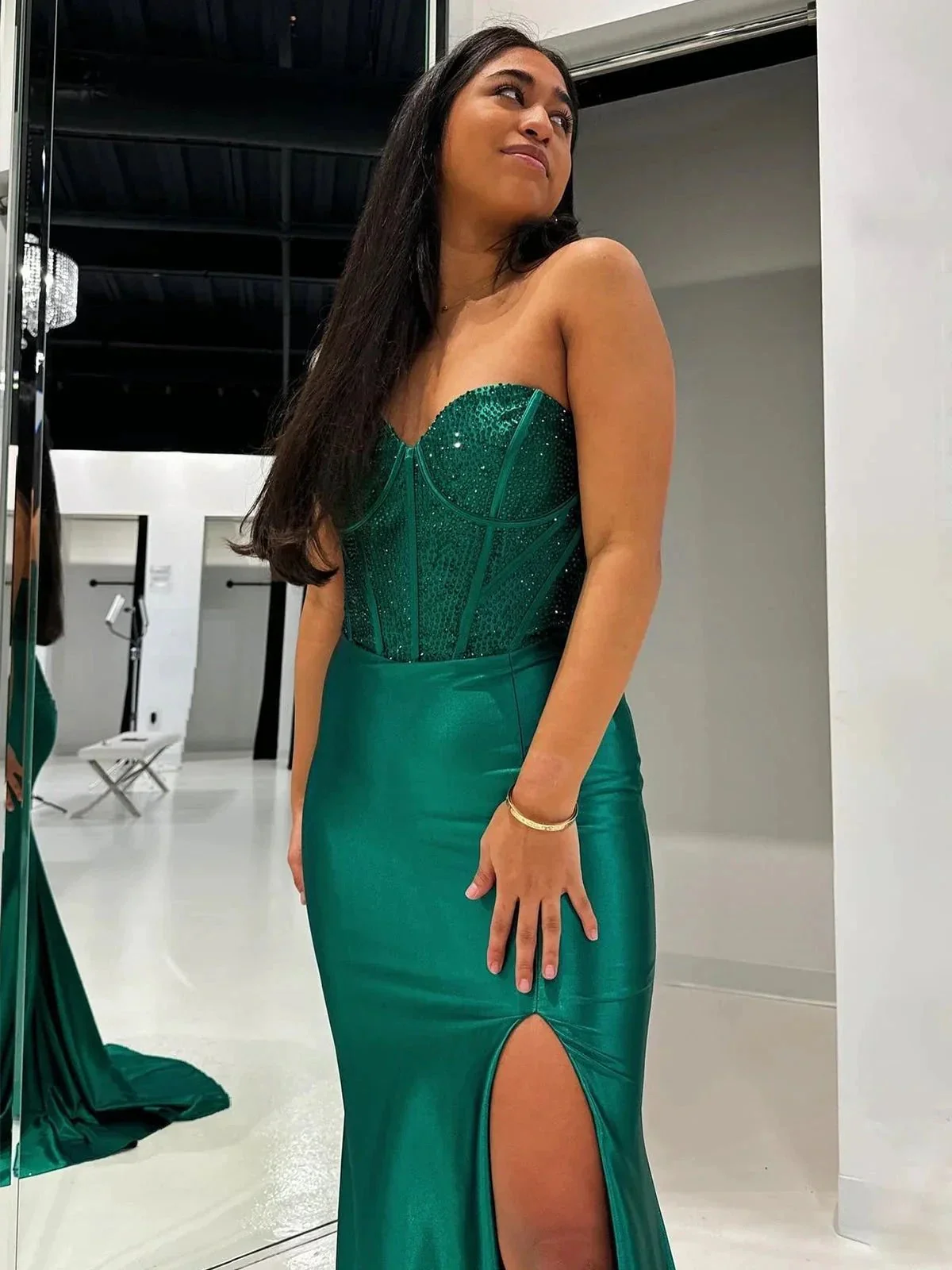 Joanni | Burgundy Beaded Sweetheart Mermaid Long Prom Dress - Image 3