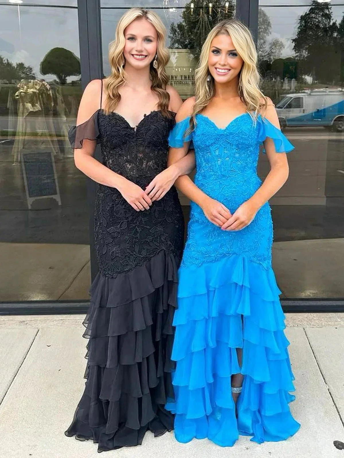 Kalel | Mermaid Cold Sleeves Red Lace Ruffle Prom Dress - Image 4