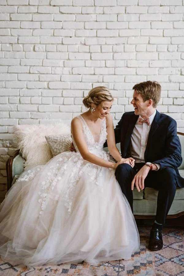 Lace Applique Ivory Wedding Dresses V Neck Beach Wedding Dress   WD292 - Image 3