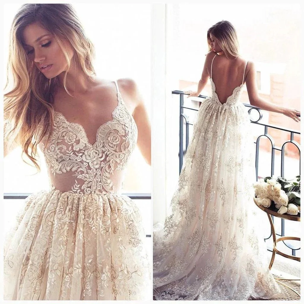 Lace Appliques Elegant V-Neck Prom Dress Tiered Backless Sleeveless Evening Dress - Image 3