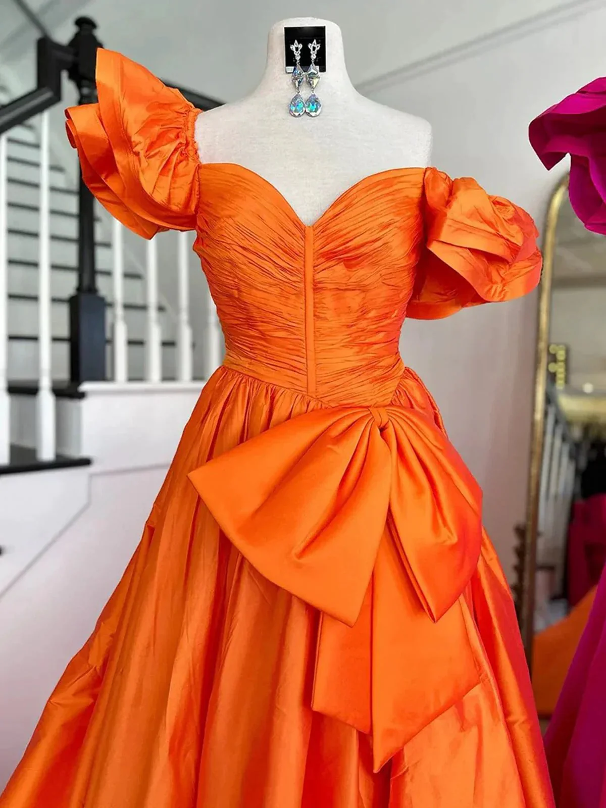 Lael | Orange Sweetheart Pleated A-Line Prom Dress With Bow - Image 2