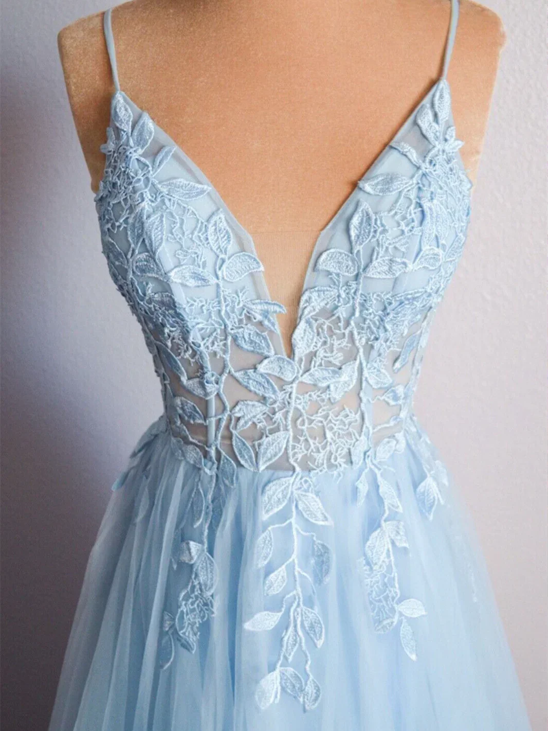 Cynthia | Light Blue V Neck Lace-Up Appliques Tulle Long Prom Dress - Image 9