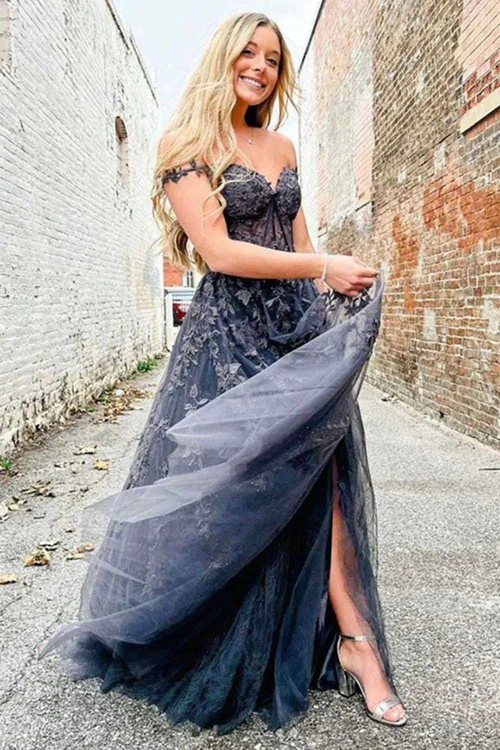Mariana |A-line Sweetheart Lace Tulle Prom Dress with Slit - Image 4