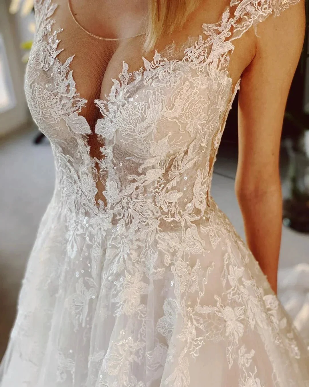 Long A-line Appliques Lace Backless Church Train Wedding Dress - Image 4