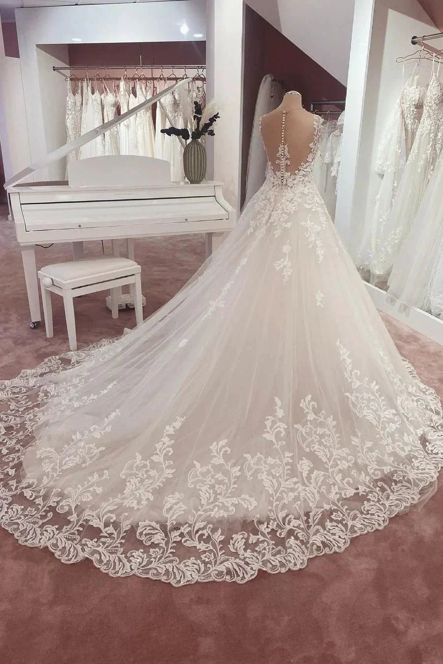Long A-Line Appliques Lace Sweetheart Tulle Wedding Dress - Image 3