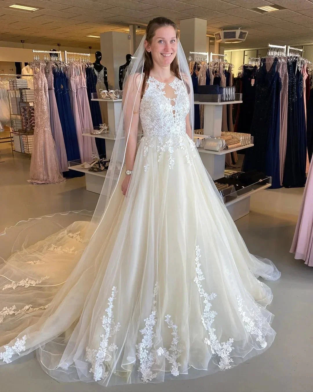 Long A-Line Appliques Lace Tulle Ruffles Backless Wedding Dress - Image 2