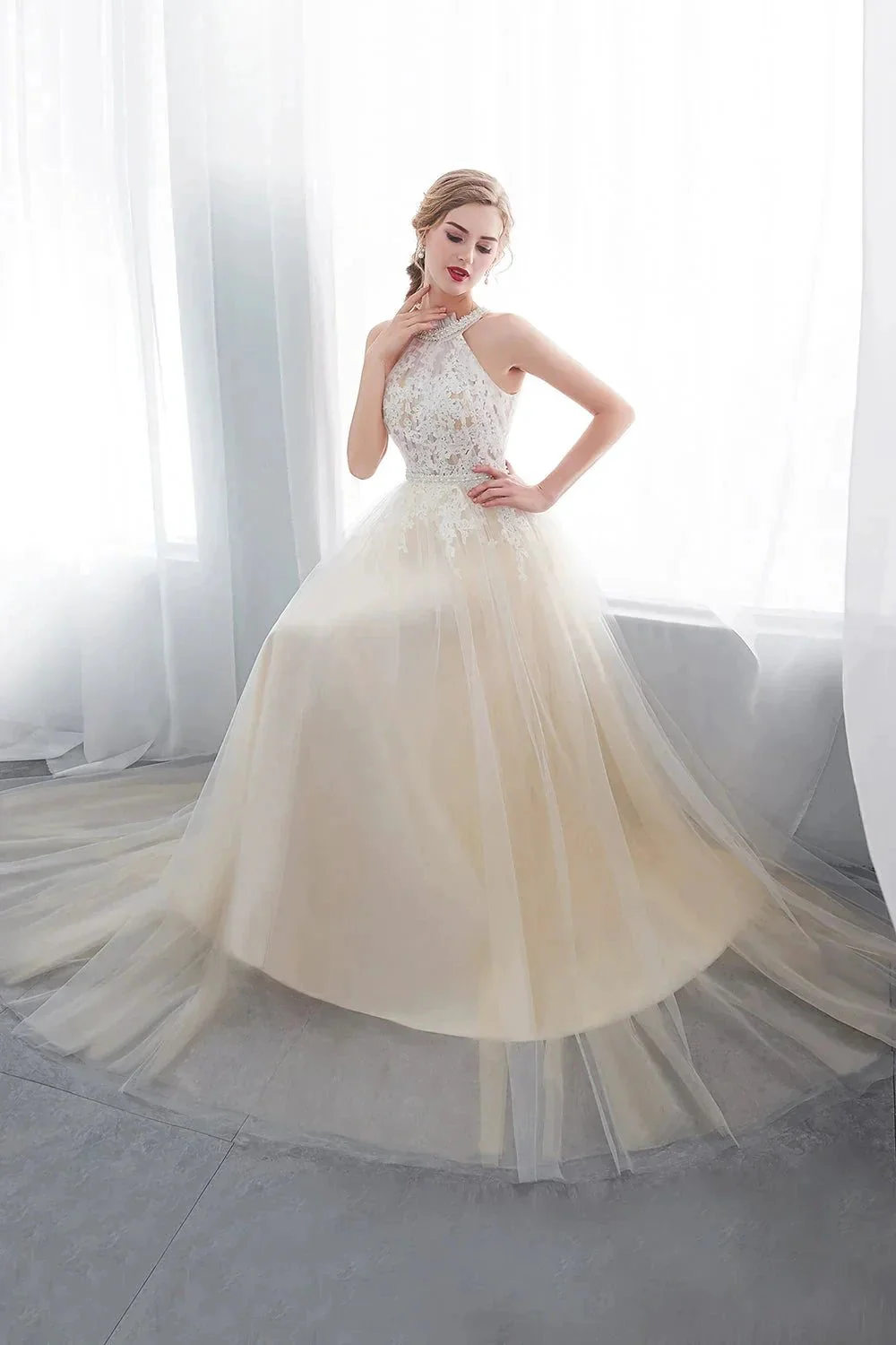 Long A-line Halter Appliques Lace Tulle Evening Dresses - Image 4