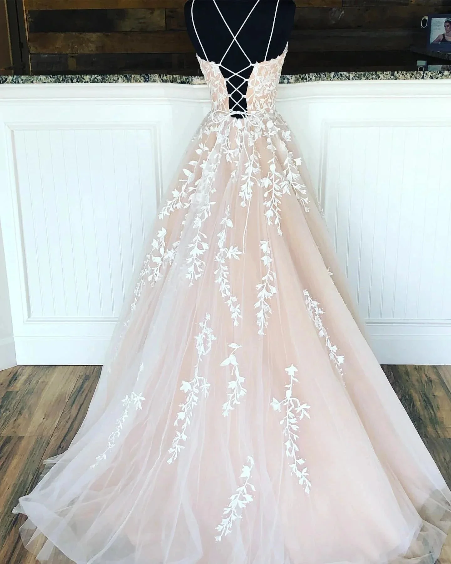 Long A-line Lace Tulle Formal Graduation Evening Prom Dresses - Image 2