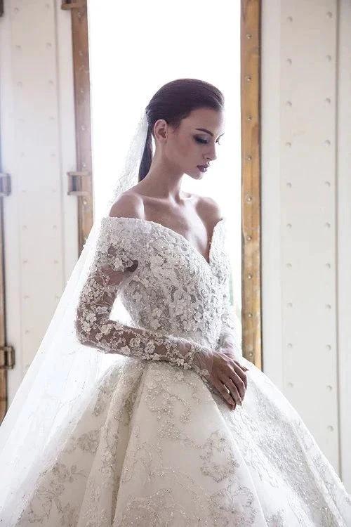 Long A-Line Off-the-Shoulder Sweetheart Backless Appliques Lace Crystal Wedding Dress with Sleeves - Image 3