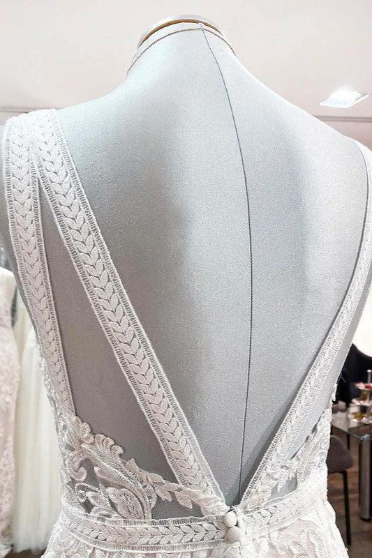 Long A-line Sleeveless Tulle Lace Appliques Open Back Wedding Dresses - Image 5