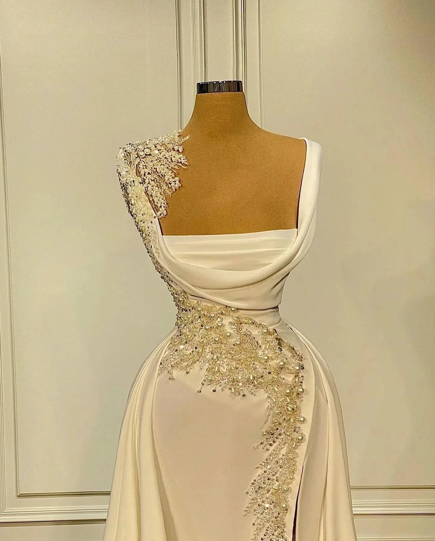 Long A-Line Square Neckline Satin Ivory Prom Dress With Slit - Image 2