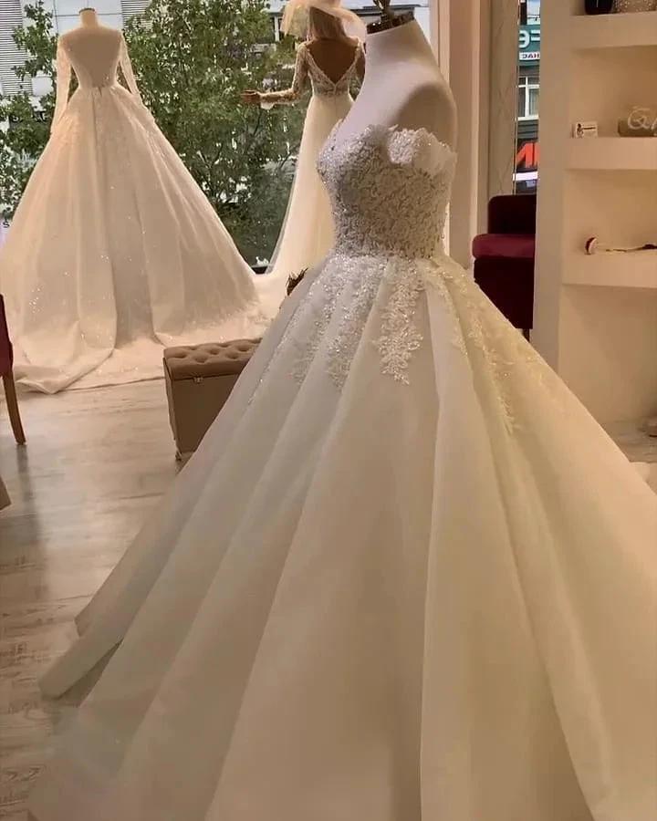 Long A-Line Sweetheart Off-the-Shoulder Appliques Lace Ruffles Wedding Dress - Image 3