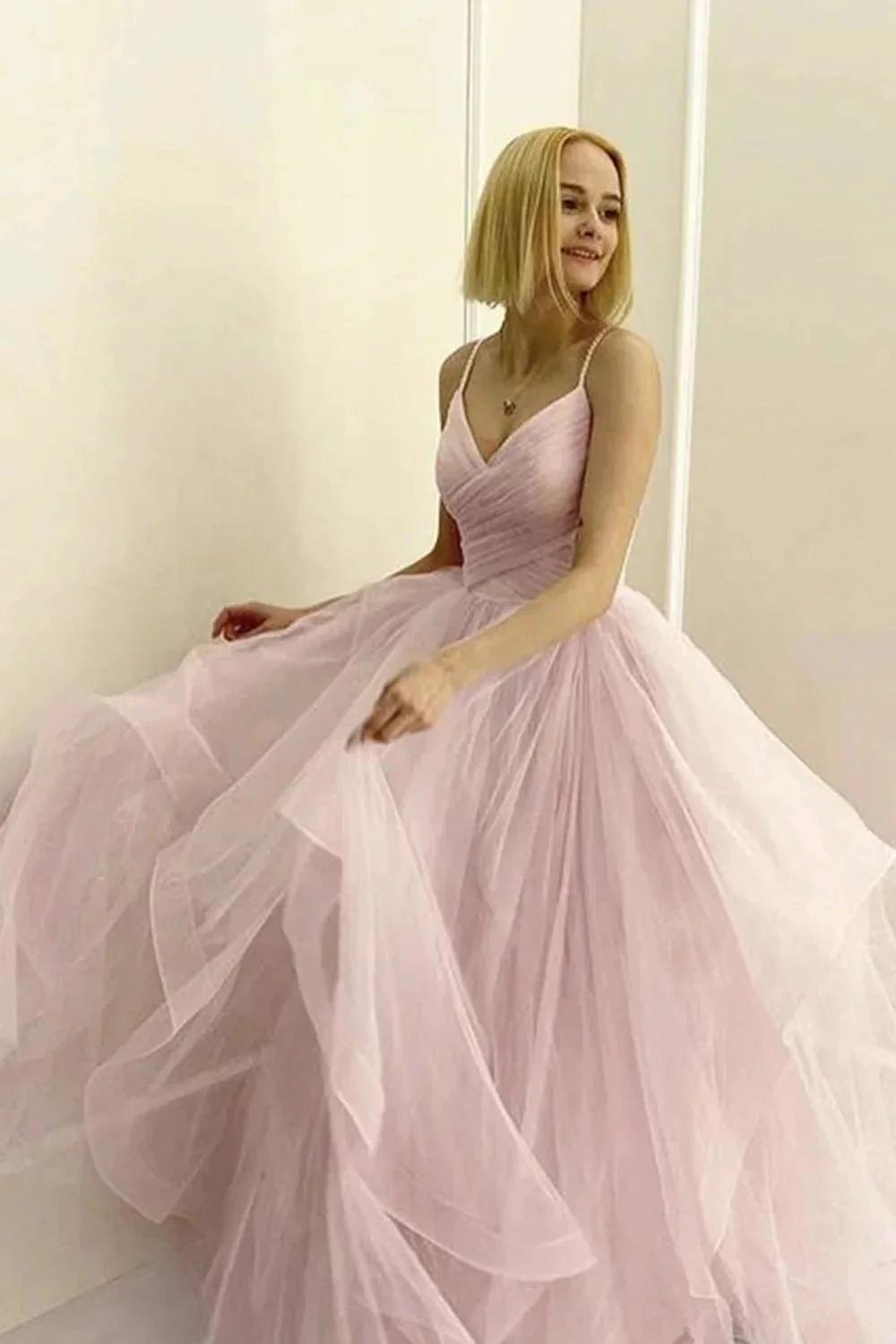 Long A-line V Neck Fluffy Tulle Prom Dresses Pink Formal Evening Gowns - Image 2