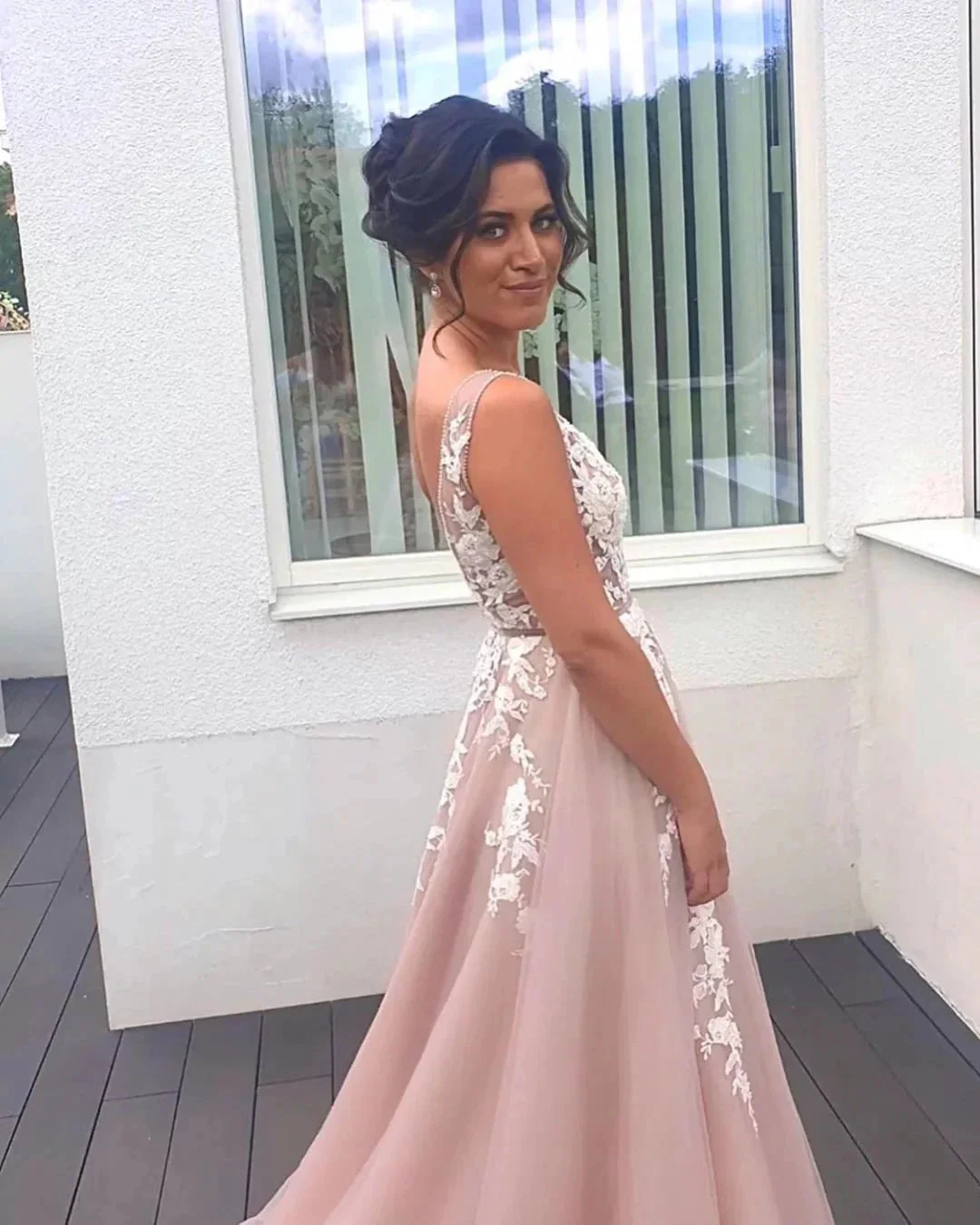 Long A-line V-neck Spaghetti Straps Backless Appliques Lace Tulle Prom Dress - Image 2
