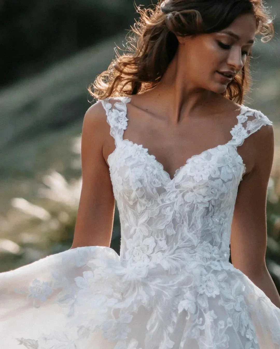 Long A-line V-neck Tulle Backless Lace Wedding Dress - Image 3