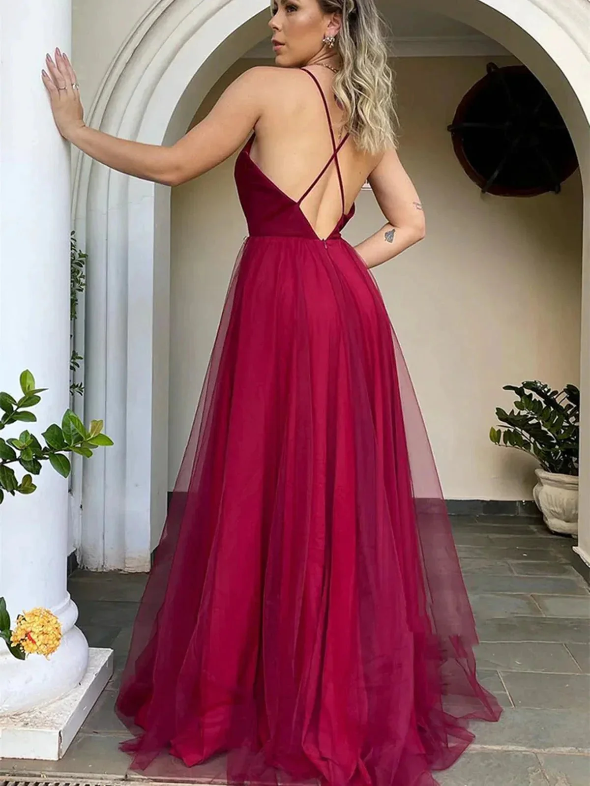 Long A-line V-neck Tulle Backless Prom Dress Burgundy Formal Evening Dresses - Image 2