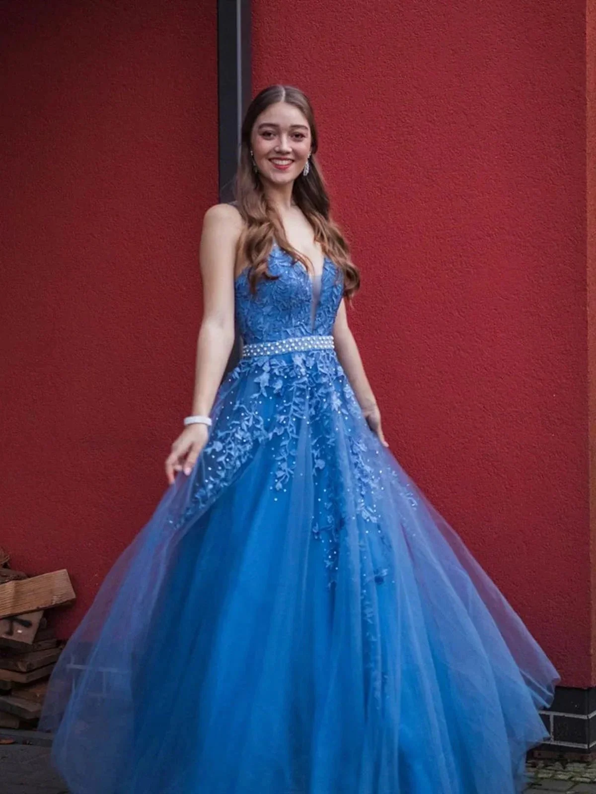 Long A-line V-neck Tulle Lace Appliques Formal Prom Dresses with Belt - Image 2